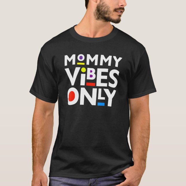 Camiseta Mamães Negras Víblias Apenas Mães Engraçadas Vibe  (Frente)