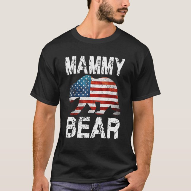 Camiseta Mammy Bear Patriotic Flag Matando Família 4th Of J (Frente)