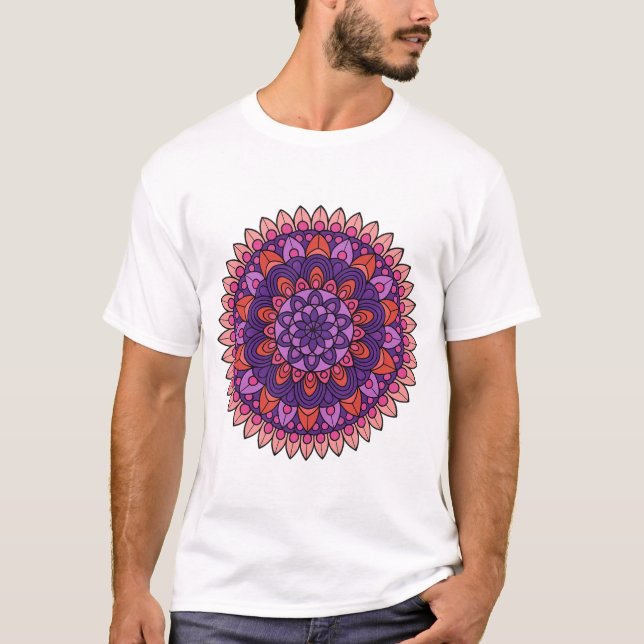 Camiseta Mandala roxa e rosa (Frente)