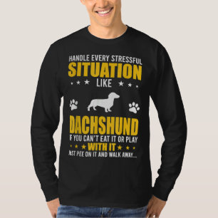 Camiseta Manipulando a situação estressante Amantes de Cão 