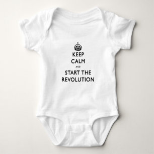 Camiseta Mantenha a calma e comece a revolução