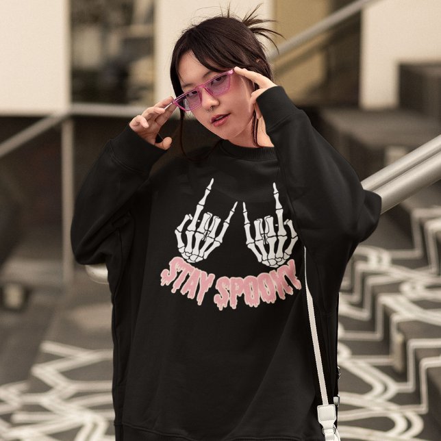 Camiseta Mantenha as mãos de esqueleto de Halloween assusta (Criador carregado)