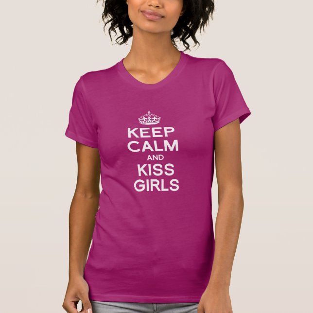 CAMISETA MANTENHA MENINAS CALMAS E DO BEIJO (Frente)