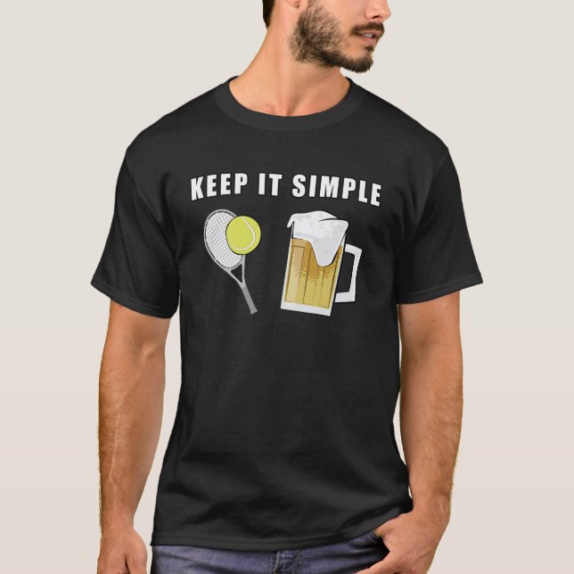 Camiseta Mantenha-o simples - Tênis e cerveja (Frente)
