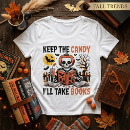Camiseta Mantenha Os Doces Vou Levar Livros Halloween