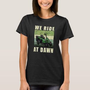 Camiseta Manutenção de Jardim Cortando Grama Operador de Cu
