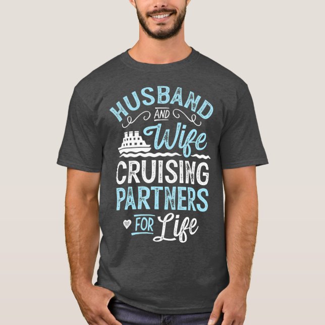 Camiseta Mão-de-Ferro-Ferro Presente Marido e Esposa Cruzan (Frente)