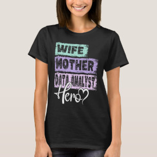 Camiseta Mãozinha da profissão, mãe, analista de dados