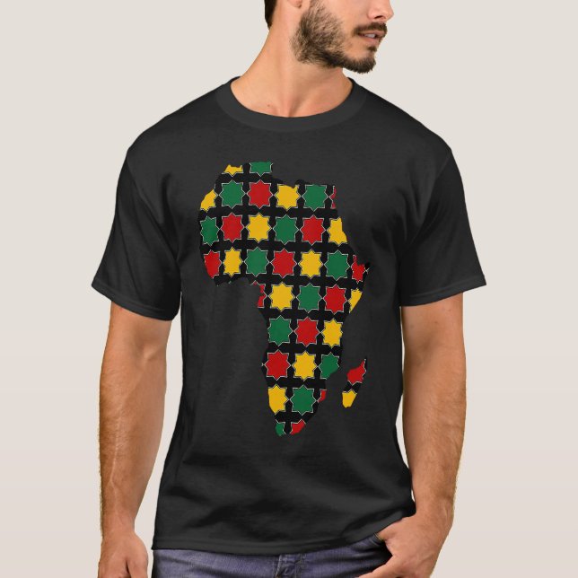 Camiseta Mapa da África com Cores Verde Amarelo e Vermelho (Frente)