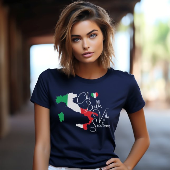 Camiseta Mapa da Itália Siciliana dizendo roteiro legante (Chi Bella Vita Siciliana (dialect for "What a Beautiful Sicilian Life") Navy Tee)