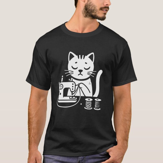 Camiseta Máquina de Costura de Gato Com Linhas (Frente)