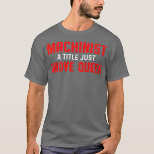 Camiseta Máquina Rainha Acima da Máquina