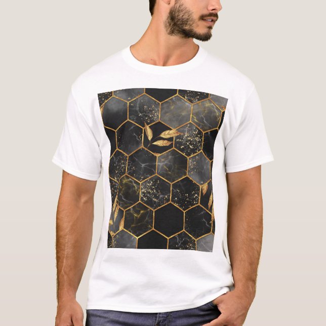 Camiseta Marble Hexagon, Ouro Deixa Textura. (Frente)