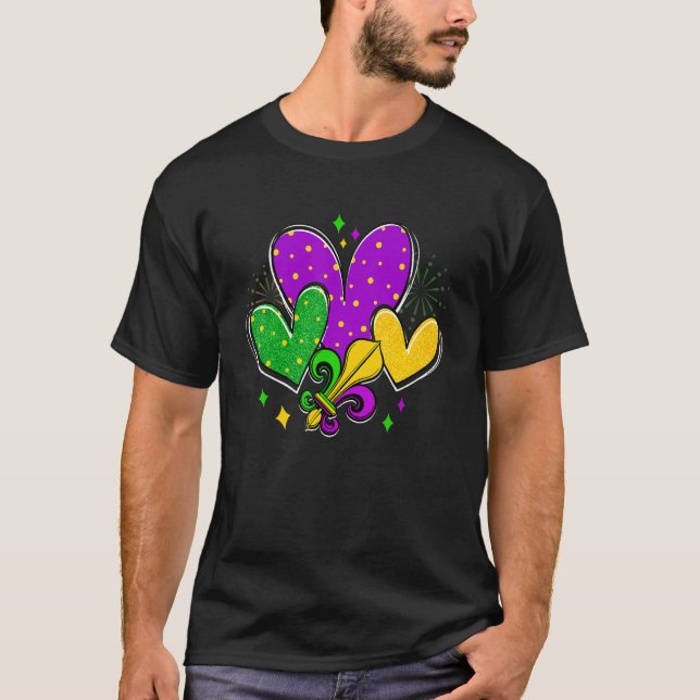 Camiseta Mardi Gras Hearts Love Mardi Gras Fleur De Lys Fes (Frente)