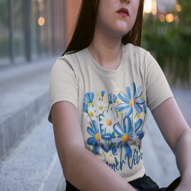 Camiseta Margarida Azul (Blue Daisy T-Shirt)