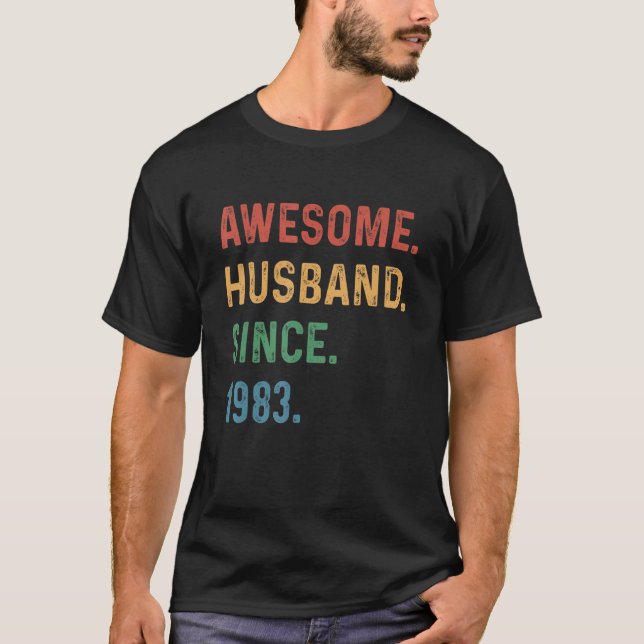 Camiseta Marido Admirável De Mens Desde 1983 - Casamento De (Frente)