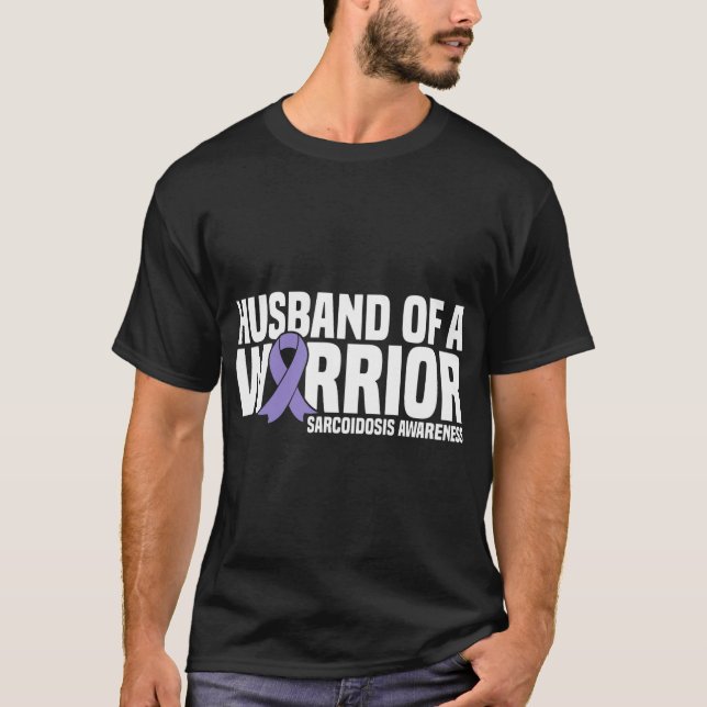 Camiseta Marido de uma Consciência da Sarcoidose Guerreira (Frente)