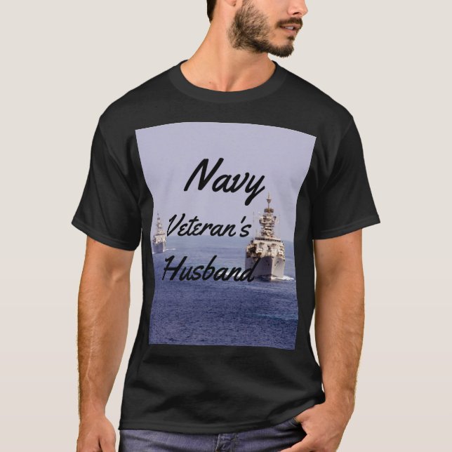 Camiseta Marido de Veterano marinho (Frente)