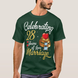 Camiseta Marido e Mulher Celebrando 28 Anos de Amor Casamen