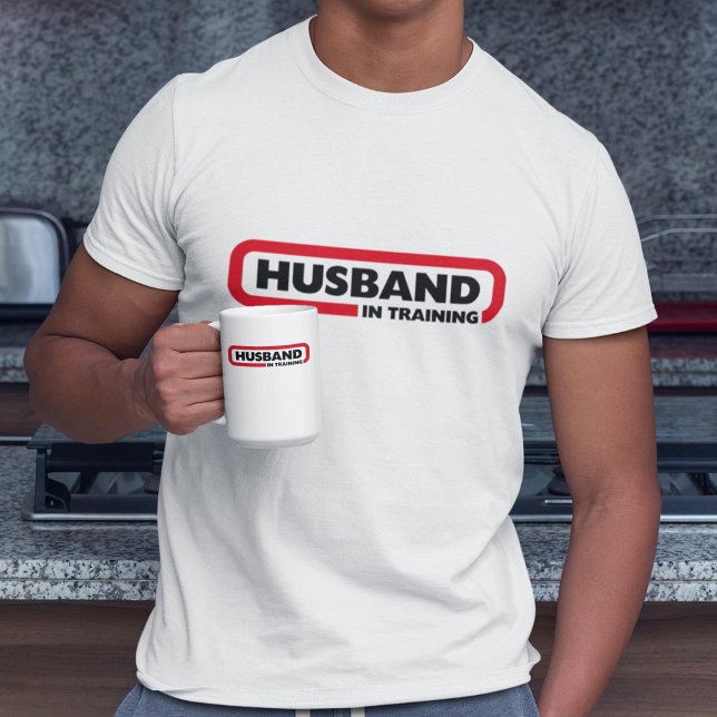 Camiseta Marido em Treinamento (Criador carregado)