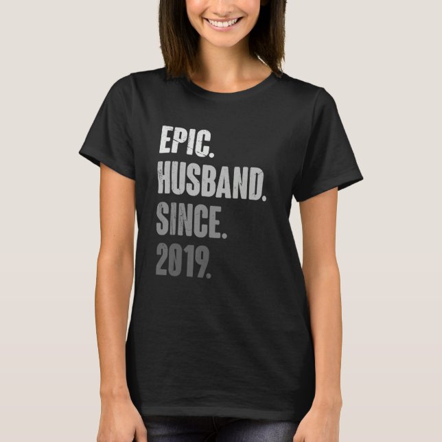 Camiseta Marido Epic De Mens Desde 2019 - 4ª Anniver Casada (Frente)