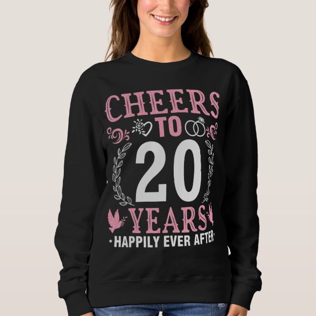 Camiseta Marido Esposa Bebendo A 20 Anos Felizmente E (Frente)