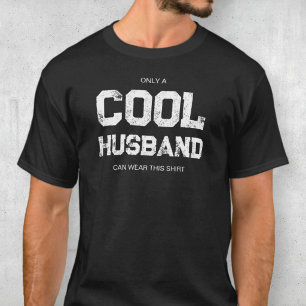 Camiseta Marido Legal Engraçado Preto e Branco Texto Quote