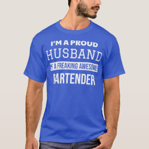 Camiseta Marido Orgulhoso de um Barman Adorável