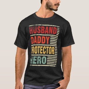 Camiseta Marido Pai Protetor Herói Feliz Mãe D