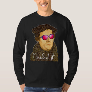 Camiseta Martin Luther Costume Nails