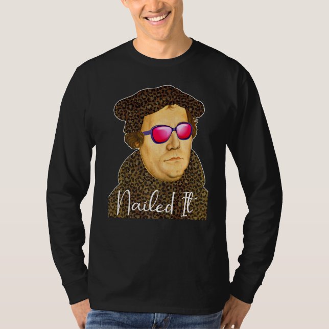 Camiseta Martin Luther Costume Nails (Frente)