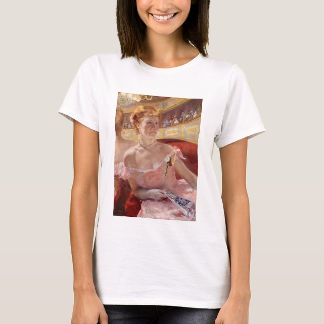 Camiseta Mary Cassatt - Mulher com Colar de Pérola num cama (Frente)