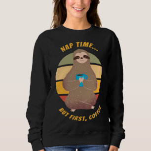 Camiseta Mas Primeiro Café Diz A Lama Sonolenta
