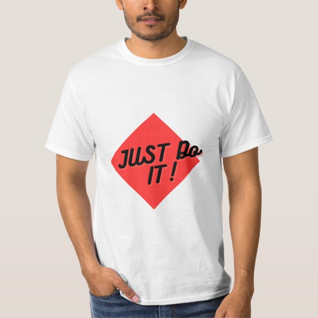 Camiseta masculina branca  (Frente)