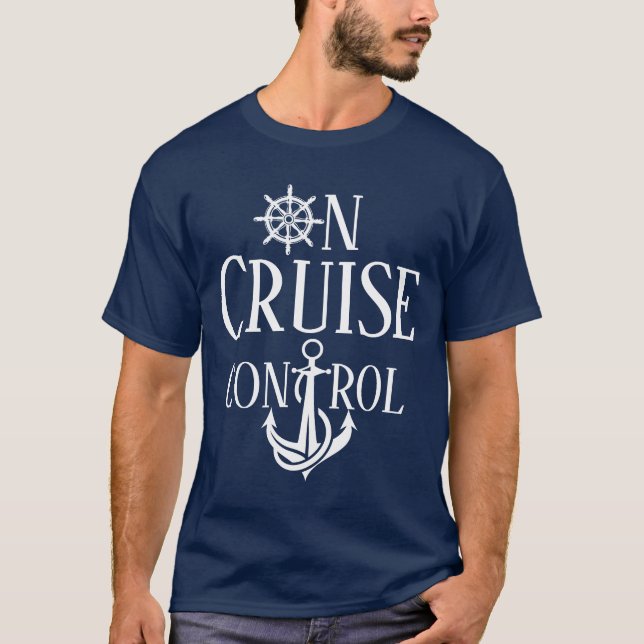 Camiseta Masculina Em Cruzeiro Controlado (Frente)