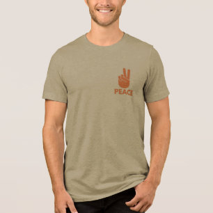 camiseta masculina em muitos tipos de cores com es