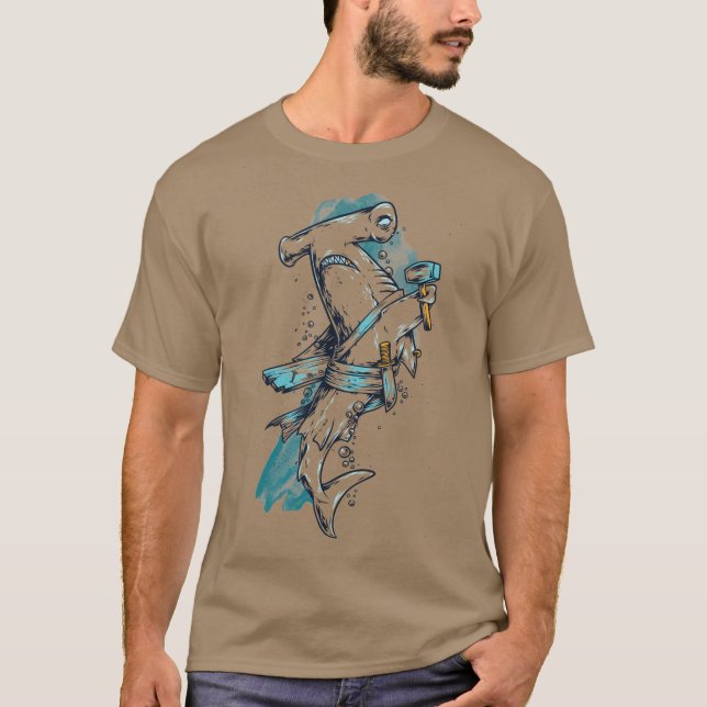 Camiseta masculina Pirate Hammer Head Shark em cor (Frente)
