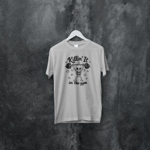 Camiseta Matando na academia esqueleto desenho fitness