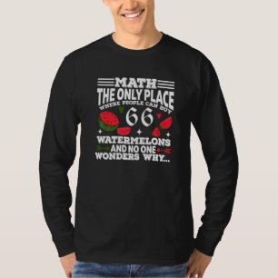 Camiseta Matemática o único lugar onde as pessoas podem com