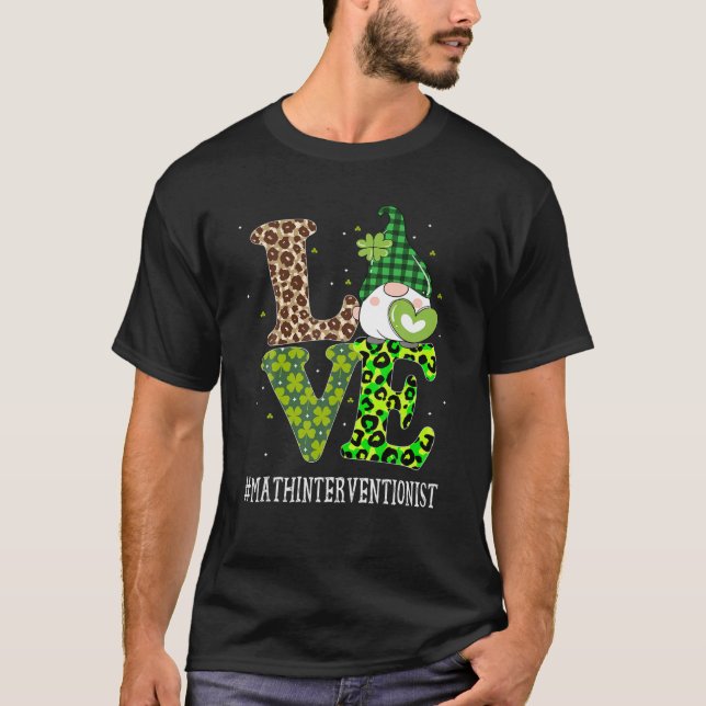 Camiseta Math Interventionist Love St Patricks Day Gnome Le (Frente)