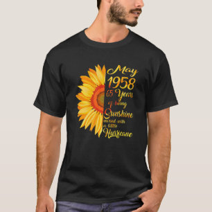Camiseta May Girl 1958 65th Birthday Gift 65 Year