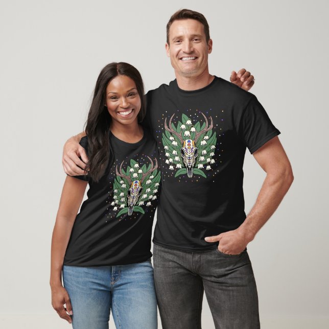 Camiseta May's Lily of the Valley & Deer Skull (Unissex)