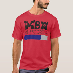 Camiseta MBA assustador no bar de progresso em andamento