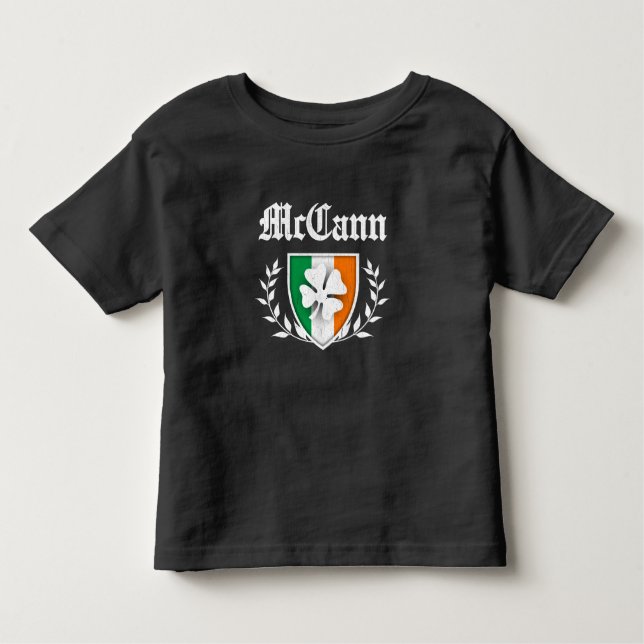Camiseta McCann Family Shamrock Crest (vintage angustiado) (Frente)