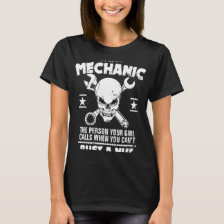 Camiseta Mecânica, Mas Uma Nuca De Volta