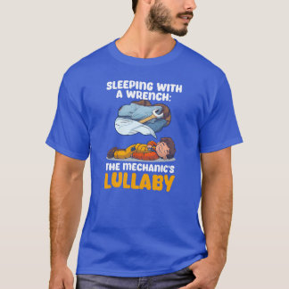 Camiseta Mecânico de Carros Dormindo Com Chave de Fenda Mec