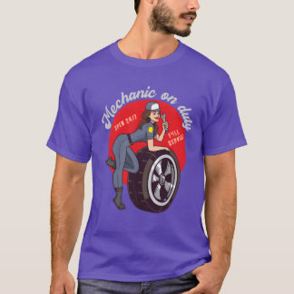 Camiseta Mecânico de plantão repara o carro da garota na of