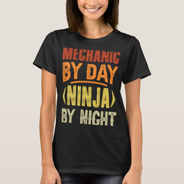 Camiseta Mecânico Por Dia Ninja Por Garagem Mecânica Noturn (Frente)