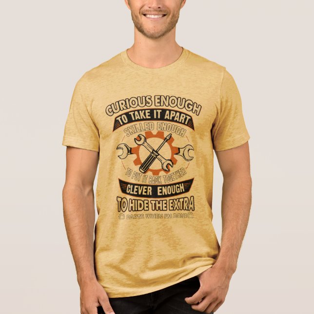 Camiseta Mechanic Clever Hidden Parts Funny Apparel (Frente)