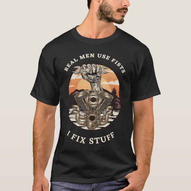 Camiseta Mechanic Engine Desert Sunset Real Men Use Fists (Frente)